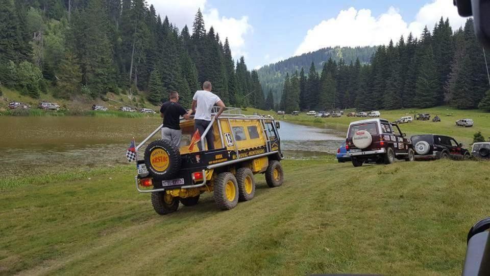 Мотели Motel Krstac Мойковац