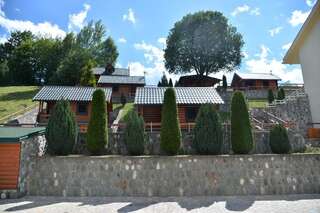 Мотели Motel Krstac Мойковац Бунгало с видом на горы-20